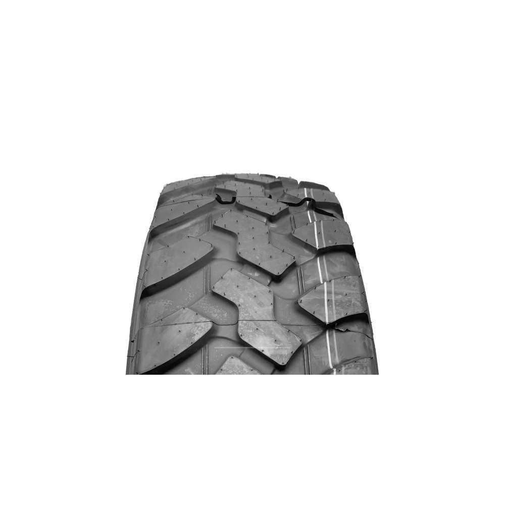 405/70R24 Carlisle GROUND FORCE 901 (STEEL BELTED) 146B/158A2